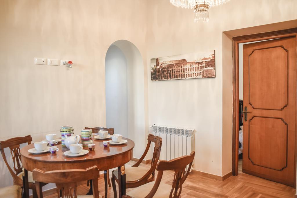 Penthouse Angelo Brunetti, Rome